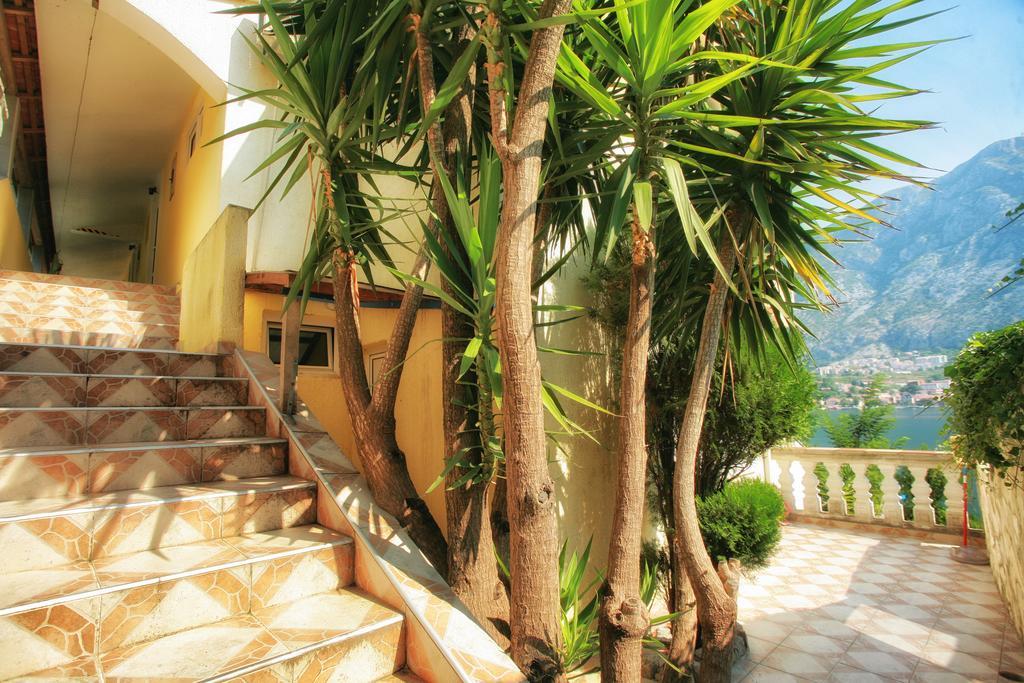 Apartments Bella Vista Kotor Quarto foto
